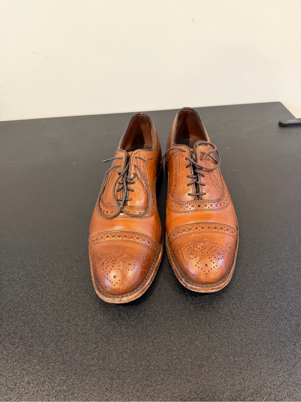 Allen Edmonds Men’s Brown Leather Brogue Oxfords - 9 D